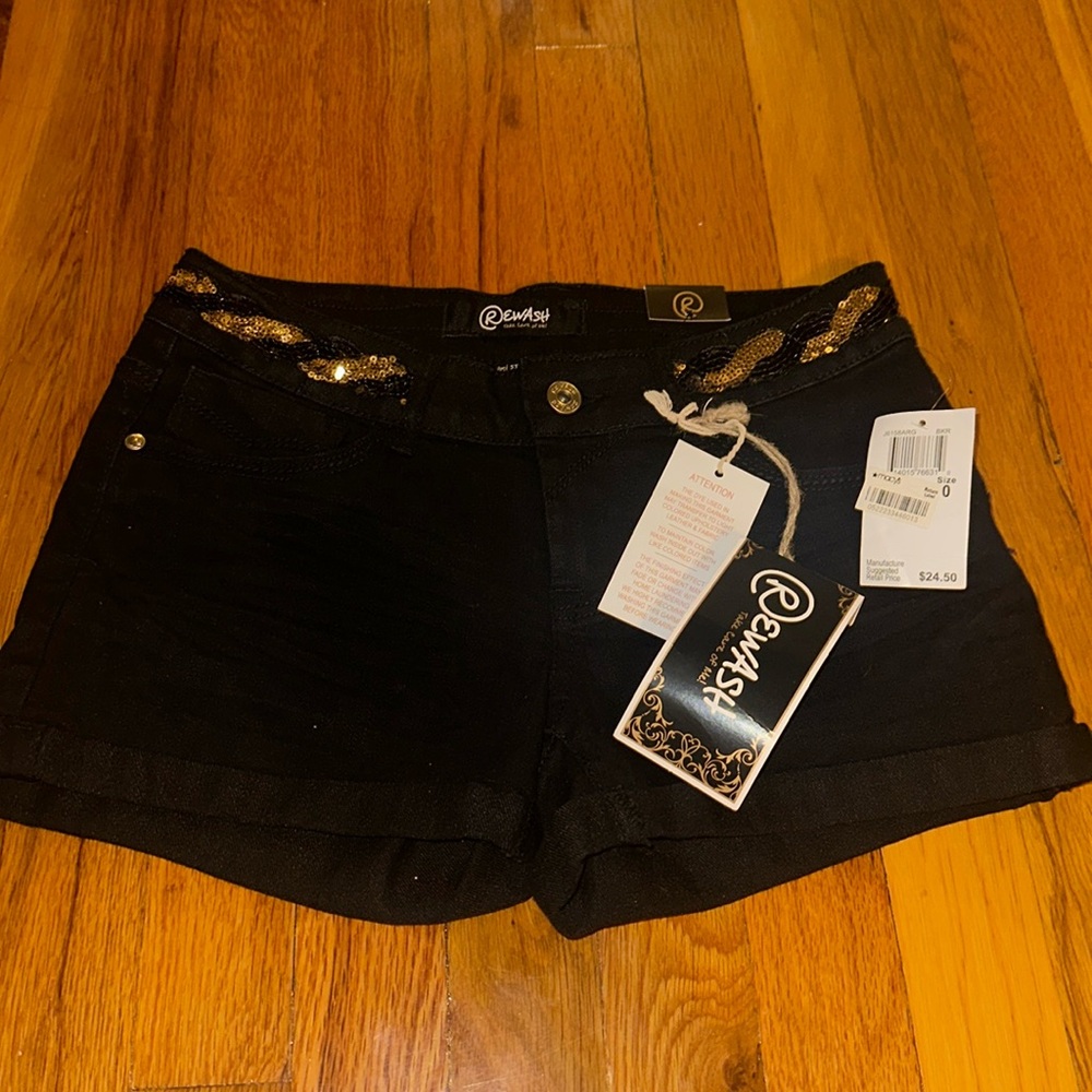 Rewash Jean Short Shorts Black Color with Sequin Belt attached NWT